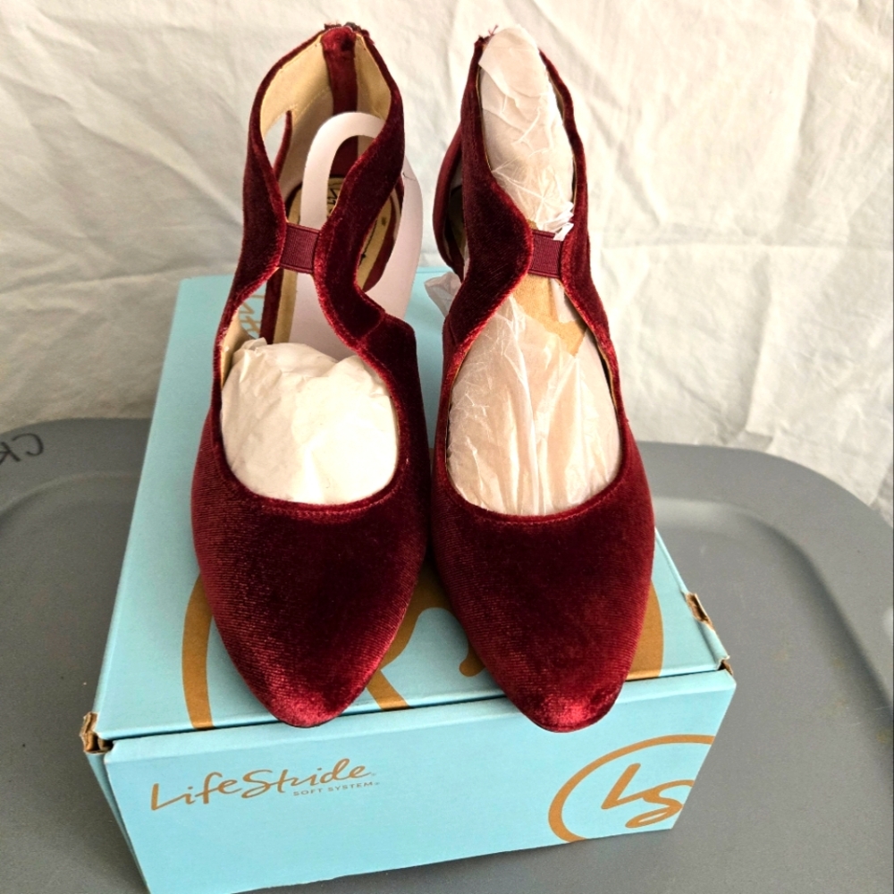 Life Stride Women's Red Velvet Shoes